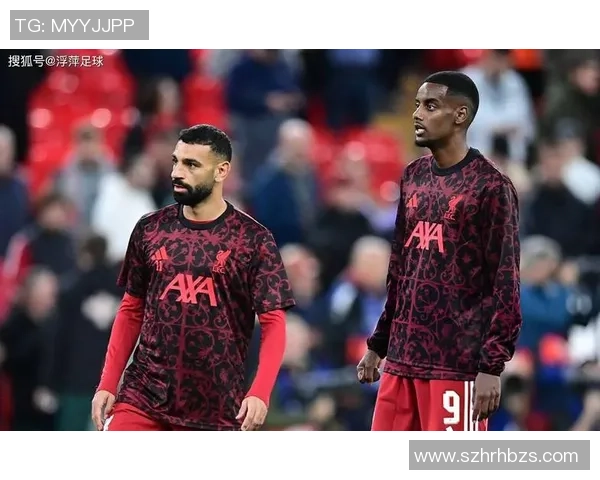 利物浦边中结合进攻流畅斯洛特战术成效显著:红军新纪元的进击之道 利物浦边中结合进攻流畅斯洛特战术成效显著:红军新纪元的进击之道