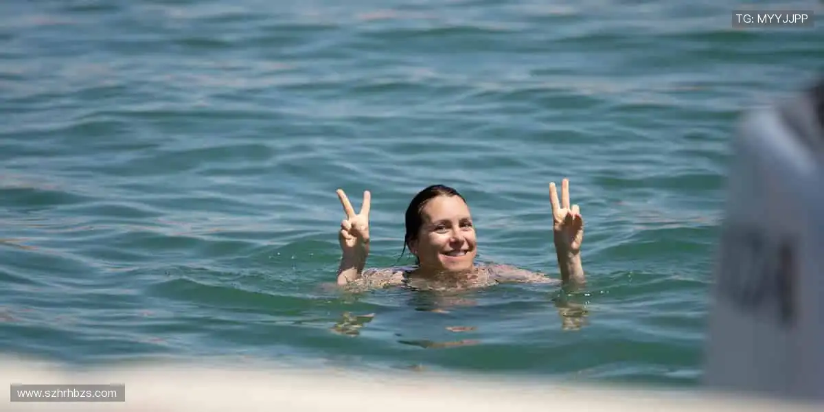 🎮 实时弹幕，互动不停！边看边聊，你的声音让直播更有温度！